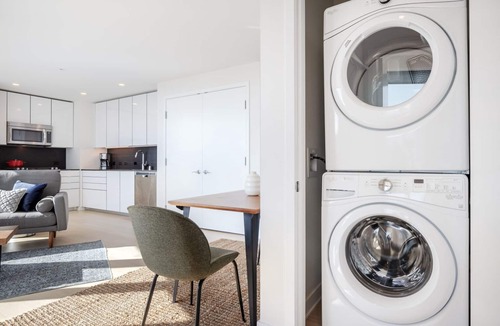 Rincon Hill Apartment | Bright Rincon Hill 1BR w/Gym + W/D near Silicon Valley, by Blueground