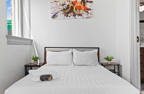 Downtown Louisville Apartment | Bright Studio Unit in Historic Louisville #311