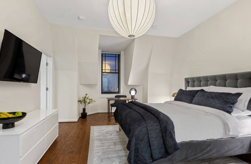 Downtown Baltimore House | Bright & Stunning Studio in Mt. Vernon