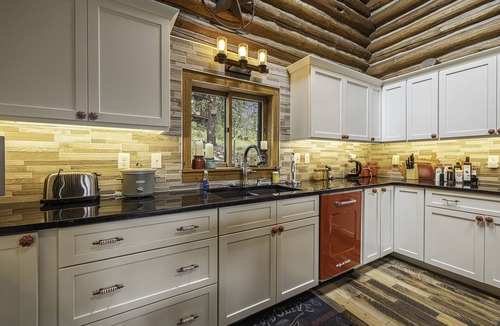 Lyons Cabin | Broadmeadow Cabin – Near Wild Basin RMNP, Events & Celebrations – USEP-2024-0125
