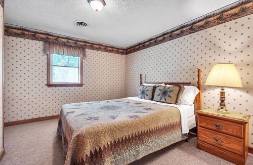 Seneca Rocks Cottage | Cabin ∙ 3 bedrooms ∙ 6 guests