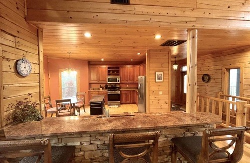 Tellico Plains Cabin | Cabin ∙ 5 bedrooms ∙ 10 guests
