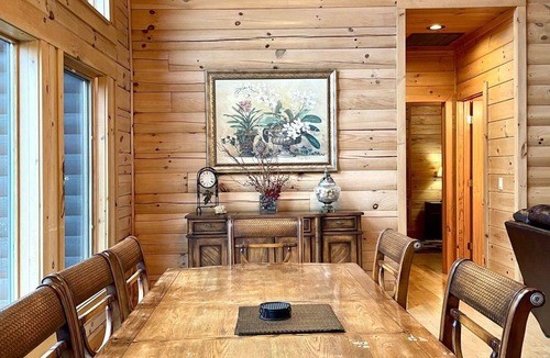 Tellico Plains Cabin | Cabin ∙ 5 bedrooms ∙ 10 guests