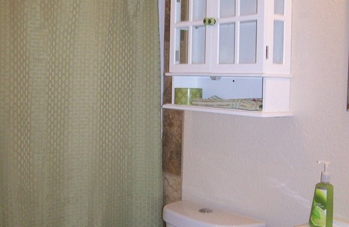 Drake Resort | Cabin on the river with private balcony 5 min to Estes park with hot tub nice!