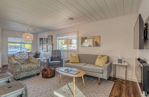 Fruita House | Cactus I - Covered Patio w/ BBQ & Firepit!