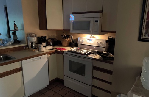 Chalet Village Condo | "Caleb's Treehouse" is approximately 3 miles from downtown Gatlinburg