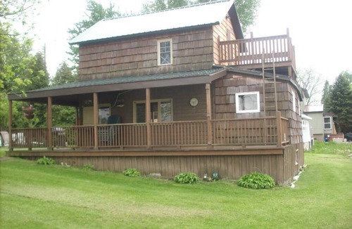 Cayuga Cottage | Camp Onondaga Fully Restored Historic Lake Front Cottage
