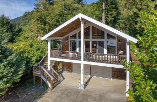 Neahkahnie Beach House | Captain's Hideaway