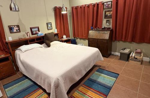 Graham House | Captains Cabin on Lake