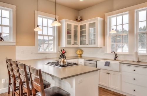 Roads End House | Carabel -Spacious/Beautiful New Hm w/Ocean Vws, Hot Tub Located in Roads End.