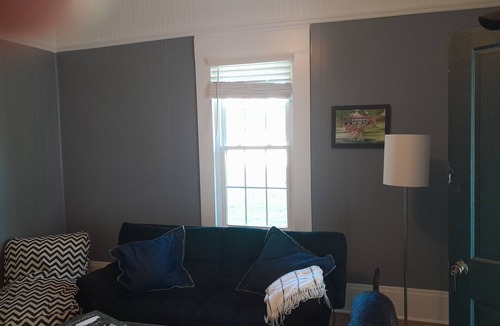 Dixon Springs Cottage | Caretaker cottage with 1 bedroom and WiFi, AC in delightful Dixon Springs