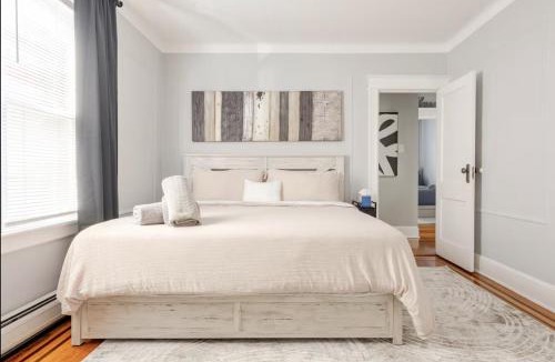 North Bergen Apartment | Casa De Paz II - Min from NYC The Heights