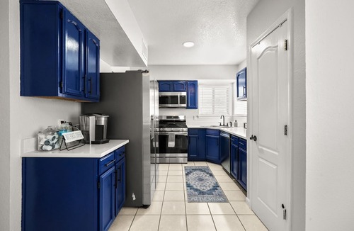 El Paso House | Casa Desierto-West El Paso, near shopping, hospitals, UTEP, and more!