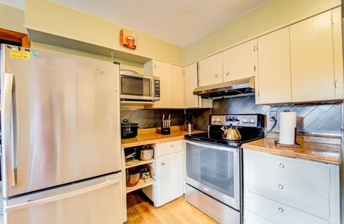 Cascade-Chipita Park Apartment | Cascade Mountain Stream