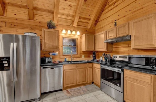 Carbon Hill Cabin | Catbird Cabins (Hocking Hills area)
