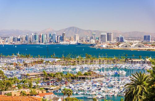 Roseville - Fleet Ridge House | Catch n' Relax on Nimitz- Minutes from the Harbor