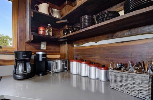 San Marcos Cabin | Cedar Vista-Rustic Luxury INCREDIBLE VIEWS! Hot Tub, Fire Pit, 2 bedrm/2 bath