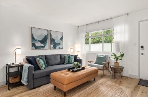 Eastside Apartment | Central Apartment in a Hip Walkable Neighborhood NRP23-01143