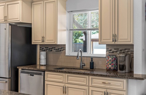 Creighton House | Centrally Located Spacious Home for Big Groups Near Red Rocks, Hiking, Colleges