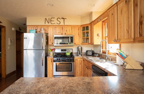 Great Cacapon Ski Chalet | Chalet In West Virginia on the Cacapon River. Sleeps 8