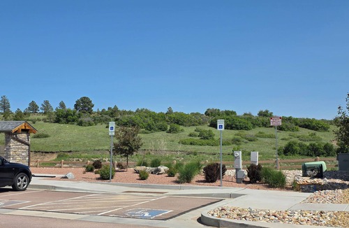 Northgate House | Charming 1-bedroom in marvelous Colorado Springs with WiFi, AC