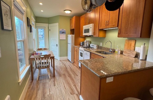 Miller Park Apartment | Charming 1-bedroom apt in Capitol Hill