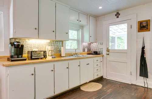 Saint Andrews House | Charming 125 Year Old Sewanee Home on Campus- Walk Everywhere!