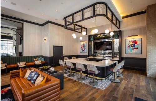 East Walnut HIlls Apartment | Charming 1BR 1BA Apartment Near Downtown Cincinnati