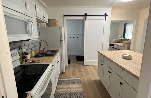 Galien Apartment | Charming 2-bedroom apartment in historical Galien with AC, WiFi fully rehabbed