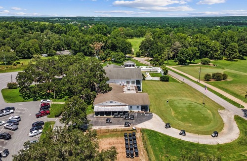Fellowship House | Charming 3-bedroom 5 min from WEC