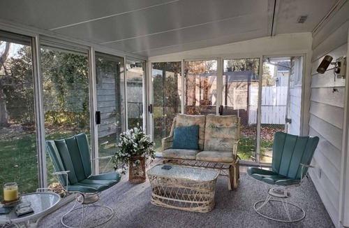 Conneaut House | Charming 3-bedroom house in lovely Conneaut with AC, WiFi