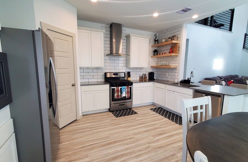 Southeast Houston House | Charming 3-bedroom house in lovely Houston with AC, WiFi