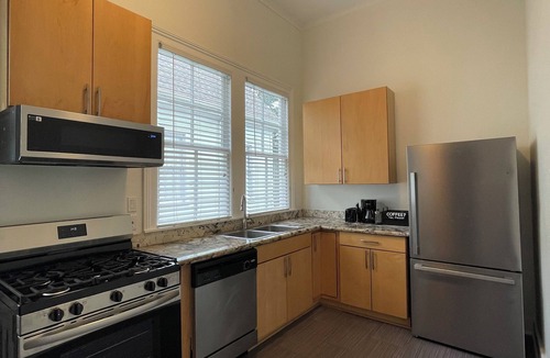 Milan Condo | Charming 3-bedroom condo 700 ft from St. Charles Streetcar in Uptown New Orleans