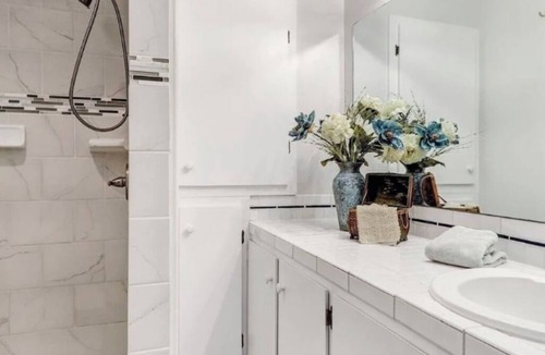 Bosque Farms House | Charming 4-bedroom house in Peralta. Sit outside and enjoy the beautiful Sunset
