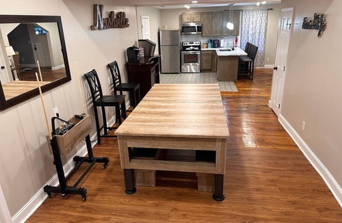 Glencliff House | Charming 5BR 5BA home with driveway and yard near downtown!