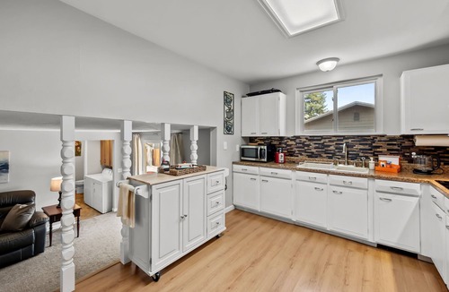 Arvada Plaza Area House | Charming Arvada Home - Walking distance to Olde Town
