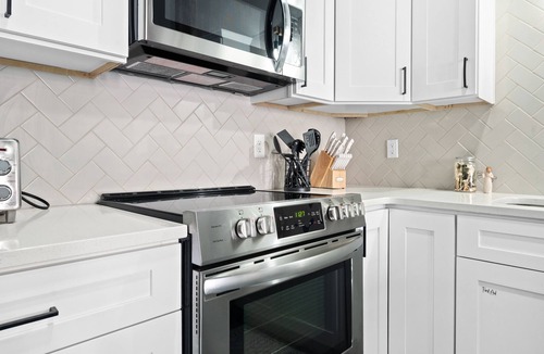 Birmingham Condo | Charming Boho Loft on Historic Morris Ave