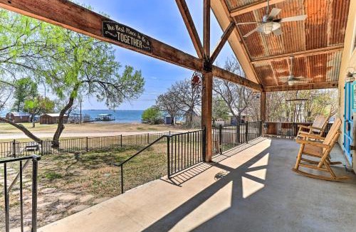 Silver Creek Village House | Charming Burnet Cottage with Lake View and Porch!
