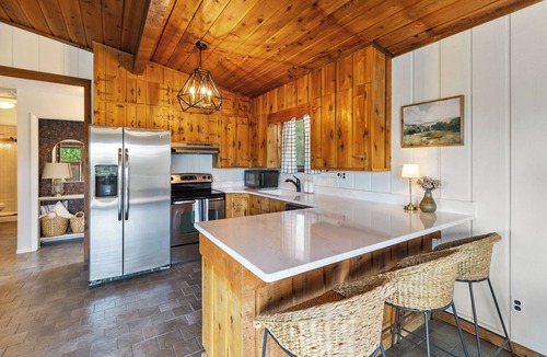 Rainbow Valley Cabin | Charming Cabin, Endless Views