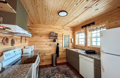 Giles County Cabin | Charming cabin surrounded by farmland in lovely Pulaski - WiFi included