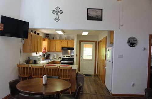 Cloudcroft Cabin | Charming Cabin with Mountain Views on 2 acres