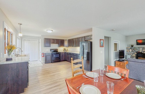 Manset House | Charming cottage with grill, private deck, and stunning ocean views