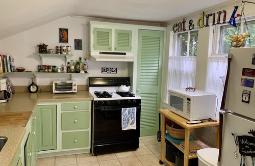Camden House | Charming Cottage a Stroll to Camden Harbor-NOW accepting 2026 bookings!