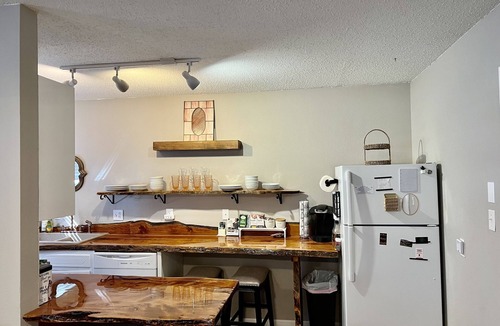 Cloudcroft Cabin | Charming& Cozy Cabin walking distance to downtown and trails