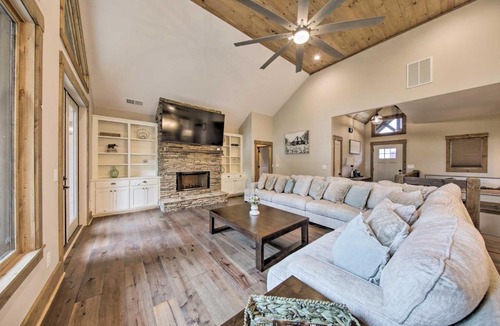 Ellijay House | Charming Ellijay Escape Hot Tub and Game Room
