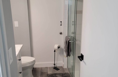 Lake Worth Apartment | Charming Guest House: Perfect Home Away from Home
