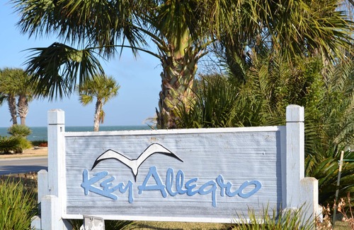 Key Allegro House | CHARMING KEY ALLEGRO WATERFRONT HOME, BOAT DOCK, DECKS, KAYAKS, PADDLE BOARDS!