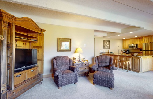East Village at Copper Condo | Charming mountain condo w/Vail Pass views, gas fireplace, deck, & shared hot tub