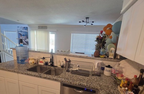 Cibolo House | Charming Room with AC, WiFi and Pool RM A