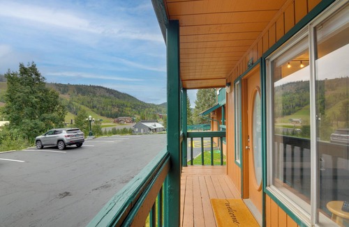 Brian Head Apartment | Charming Ski Condominium w/Resort Views!
